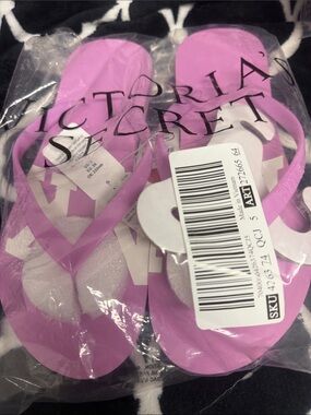 Victoria's Secret Lavender-Pink Flip Flops with Logo